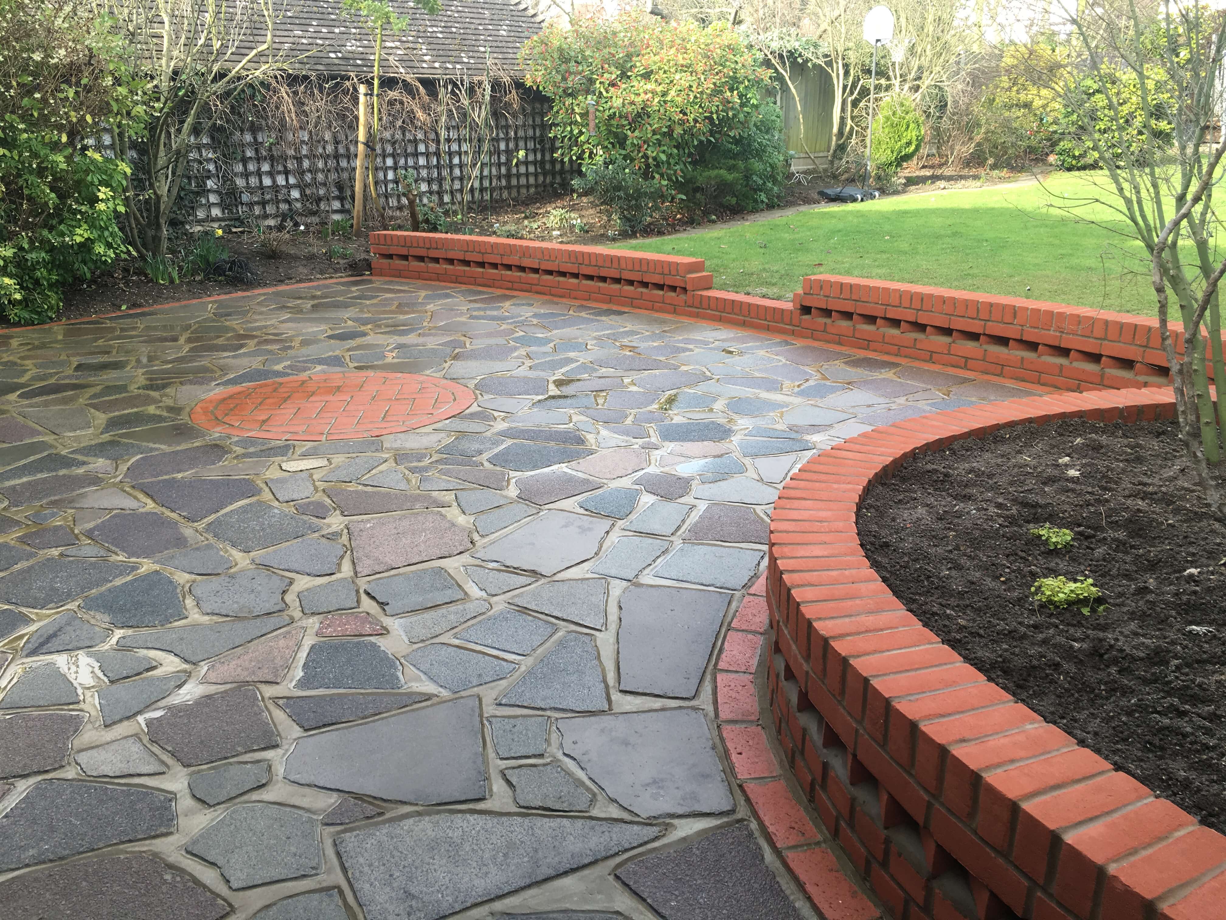 Patios & Driveways In Southend, Rochford, Brentwood, Benfleet & Surrounding Areas.